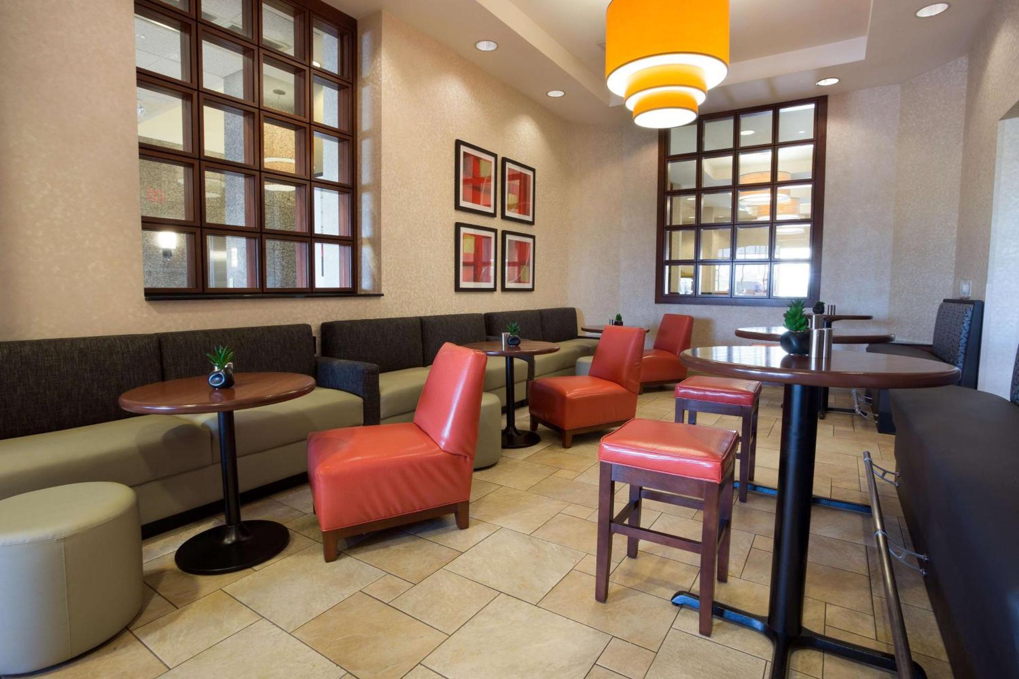 Drury & Columbus Hotel